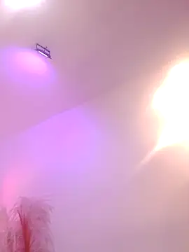 Alisson Milf online show from 04/19/26, 05:52