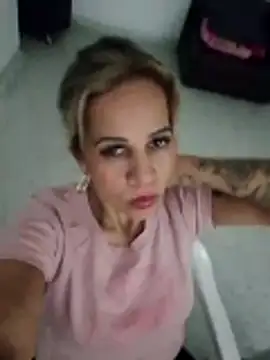 Alisson Milf online show from 02/08/26, 12:19