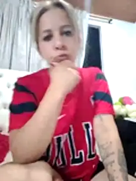 Alisson Milf online show from 02/22/26, 12:02