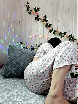 Snapshot of LitisiaLove4551 chatting on 02/15/26, 07:42 LitisiaLove4551 online show from 02/15/26, 07:42