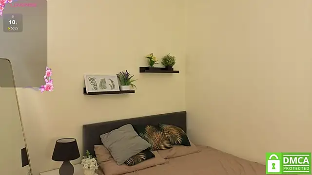 Bonnie Nunez online show from 10/19/25, 06:10