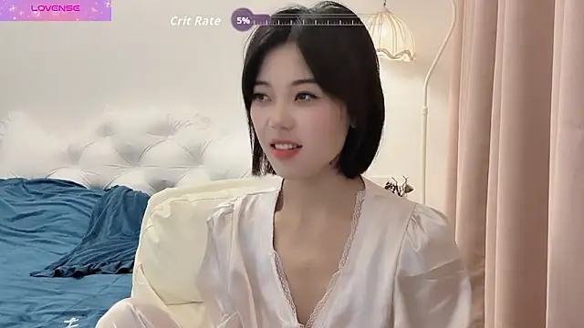 Snapshot of bao-bao- chatting on 10/17/25, 09:49 bao-bao- online show from 10/17/25, 09:49