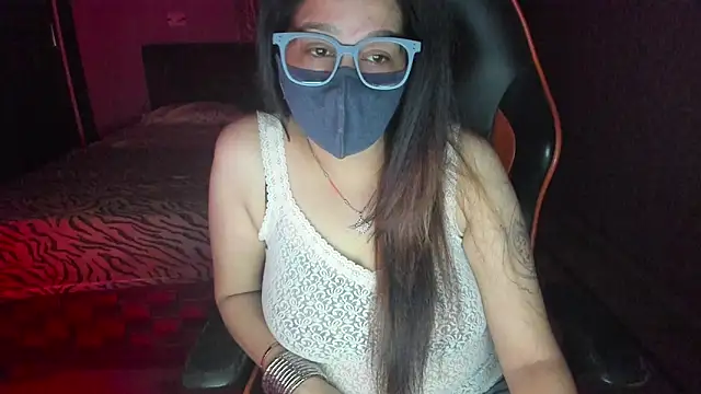 ShylaGill online show from 11/06/25, 01:59