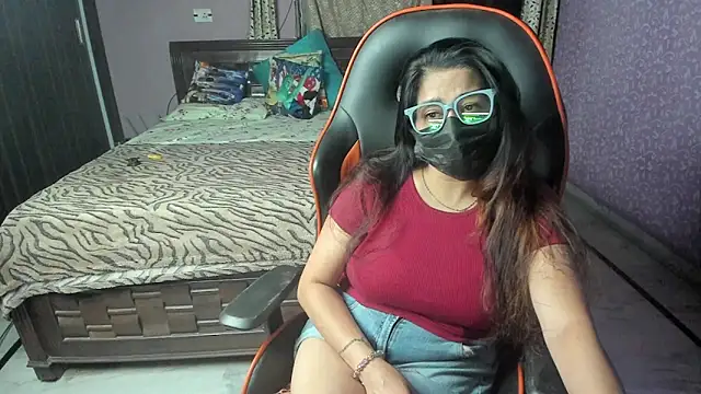 Snapshot of ShylaGill chatting on 10/26/25, 05:57 ShylaGill online show from 10/26/25, 05:57