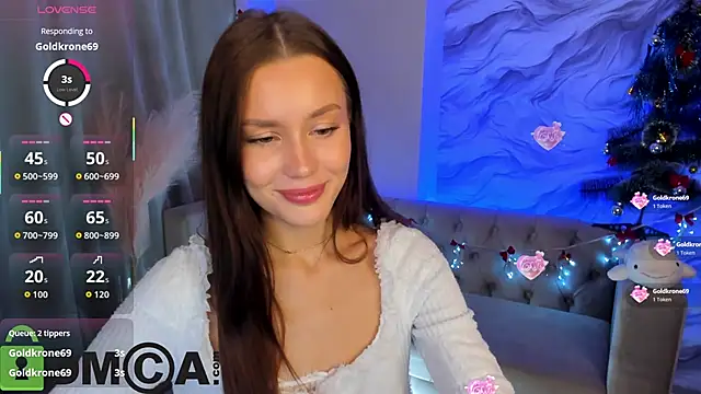 Aria Mila online show from 12/19/25, 12:18