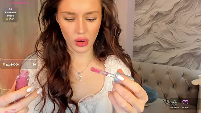 Aria Mila online show from 12/05/25, 11:31