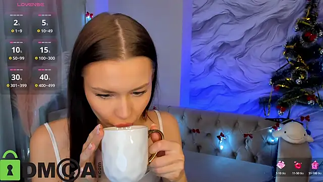 Aria Mila online show from 12/22/25, 11:32