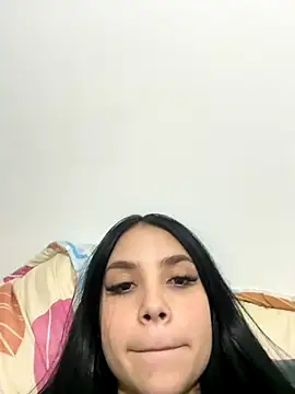Snapshot of Natti_london chatting on 09/30/25, 02:39 Natti london online show from 09/30/25, 02:39