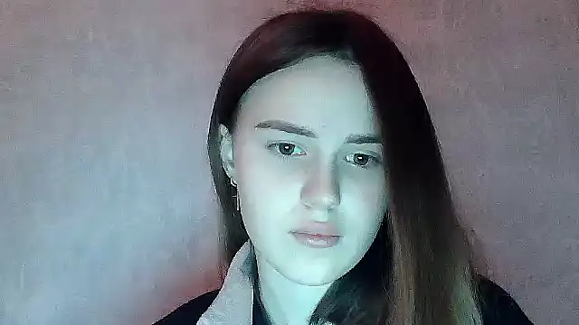 SweetLoraa online show from 12/15/25, 04:57