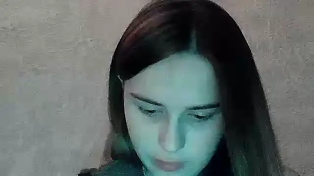 SweetLoraa online show from 11/17/25, 04:22