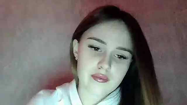 SweetLoraa online show from 02/09/26, 04:27