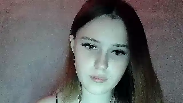 SweetLoraa online show from 11/06/25, 04:11