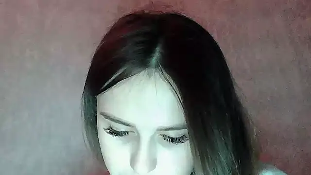 SweetLoraa online show from 02/13/26, 04:51