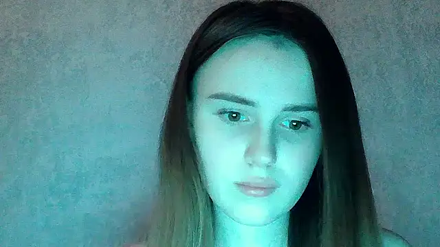 SweetLoraa online show from 03/11/26, 08:25