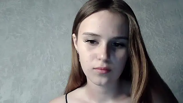 SweetLoraa online show from 09/28/25, 04:03