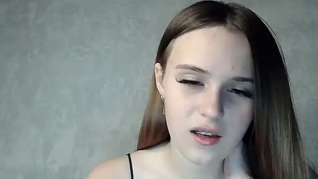 SweetLoraa online show from 09/26/25, 03:19