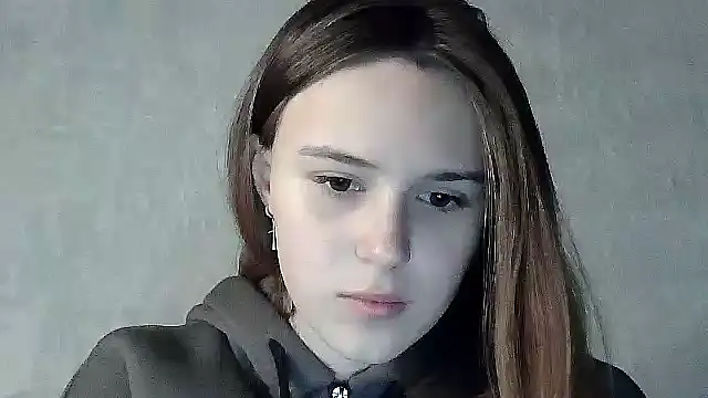 SweetLoraa online show from 10/15/25, 02:47