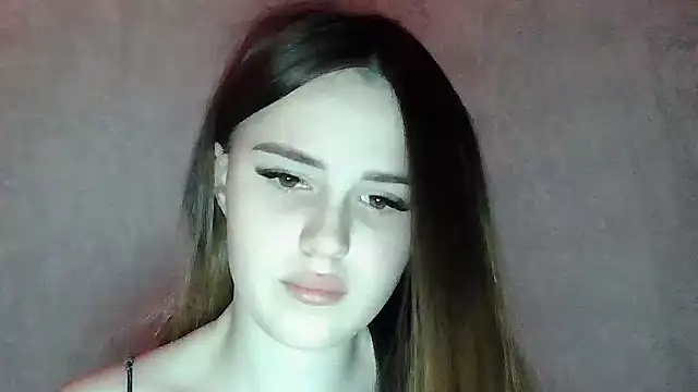 SweetLoraa online show from 03/01/26, 03:56