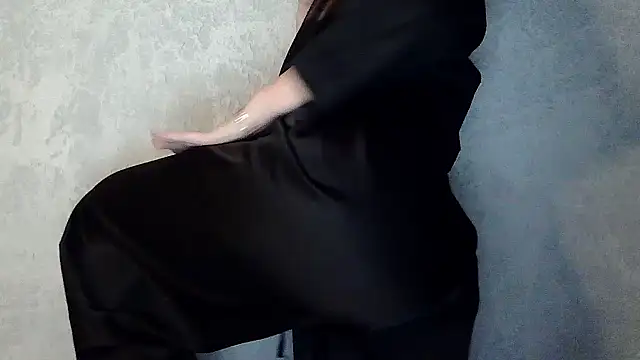 SweetLoraa online show from 09/29/25, 04:23