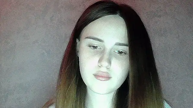 Snapshot of SweetLoraa chatting on 06/07/26, 06:13 SweetLoraa online show from 06/07/26, 06:13