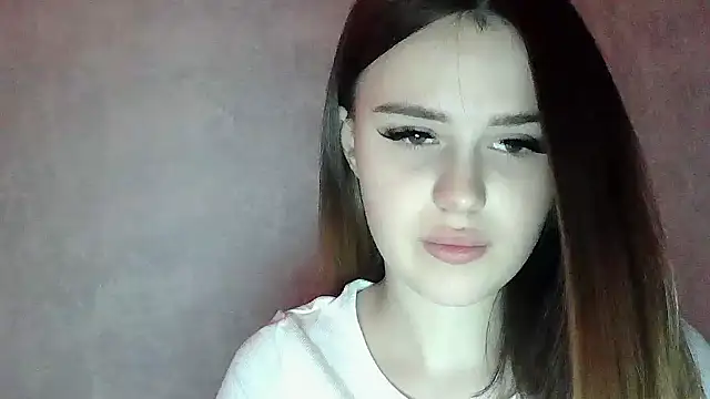 SweetLoraa online show from 03/21/26, 04:33