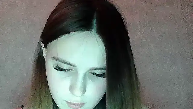 SweetLoraa online show from 01/05/26, 06:00