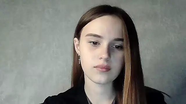 SweetLoraa online show from 09/18/25, 07:17