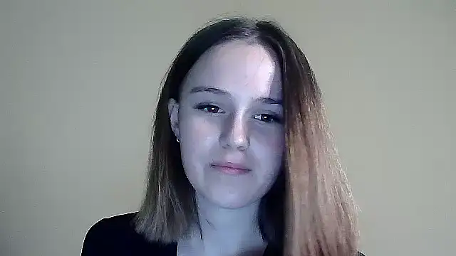 SweetLoraa online show from 10/10/25, 03:24