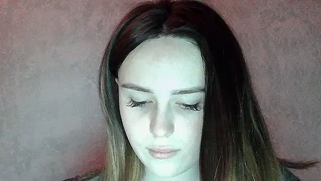 SweetLoraa online show from 04/08/26, 07:26