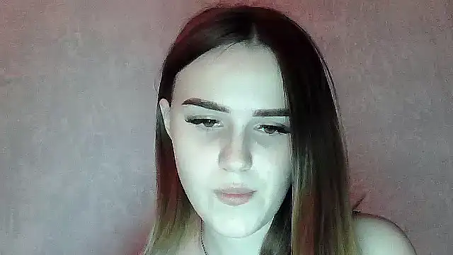 SweetLoraa online show from 12/05/25, 03:43