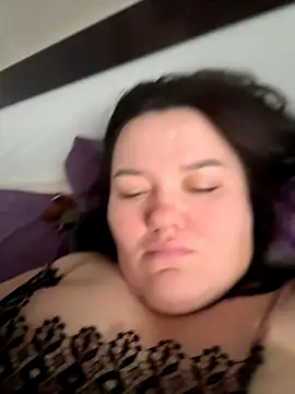 SunnyLeila2101 online show from 11/29/25, 06:57