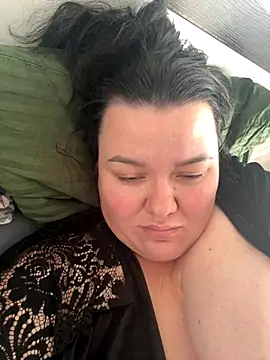 SunnyLeila2101 online show from 11/03/25, 09:24