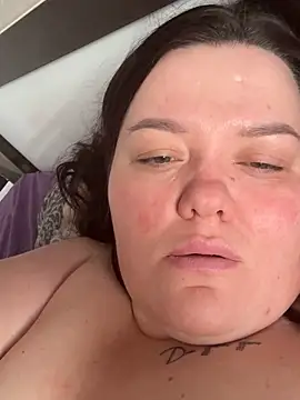 SunnyLeila2101 online show from 02/18/26, 11:06