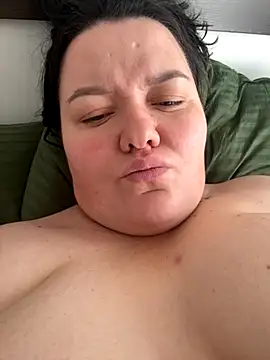 SunnyLeila2101 online show from 10/24/25, 09:41