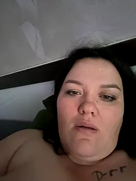 SunnyLeila2101 online show from 10/25/25, 05:06