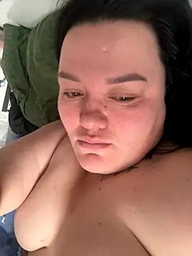 SunnyLeila2101 online show from 10/31/25, 08:11