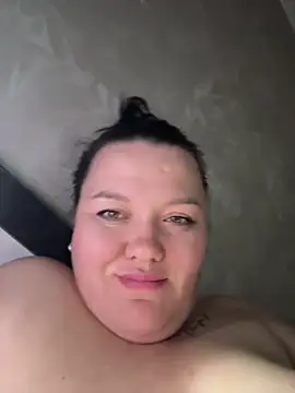 SunnyLeila2101 online show from 04/16/26, 08:31