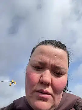 SunnyLeila2101 online show from 04/11/26, 06:10