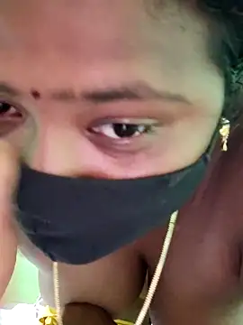 Snapshot of Tamilreethu chatting on 09/17/25, 06:43 Tamilreethu online show from 09/17/25, 06:43