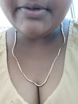 Snapshot of Tamilreethu chatting on 10/01/25, 02:49 Tamilreethu online show from 10/01/25, 02:49
