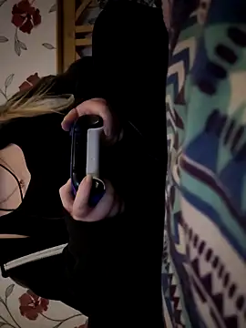 itsCuteTits online show from 11/04/25, 03:49