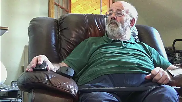 janzer13 online show from 11/01/25, 02:11