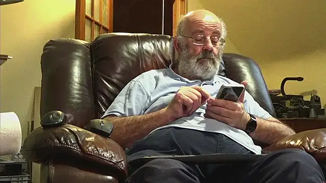 janzer13 online show from 11/14/25, 01:48