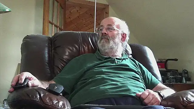 janzer13 online show from 11/30/25, 02:07