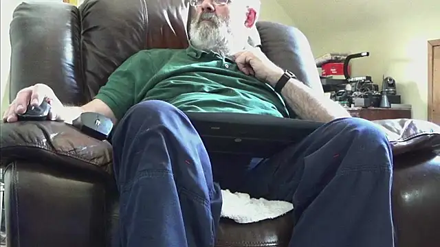 janzer13 online show from 04/19/26, 01:12