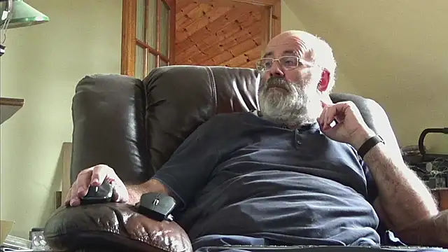 janzer13 online show from 10/09/25, 12:38