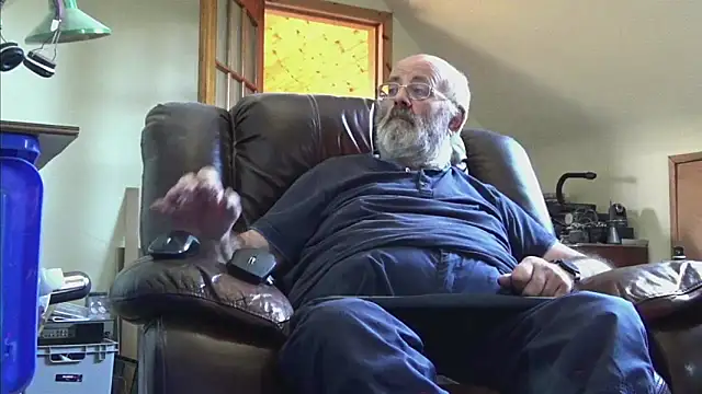 janzer13 online show from 09/25/25, 12:55