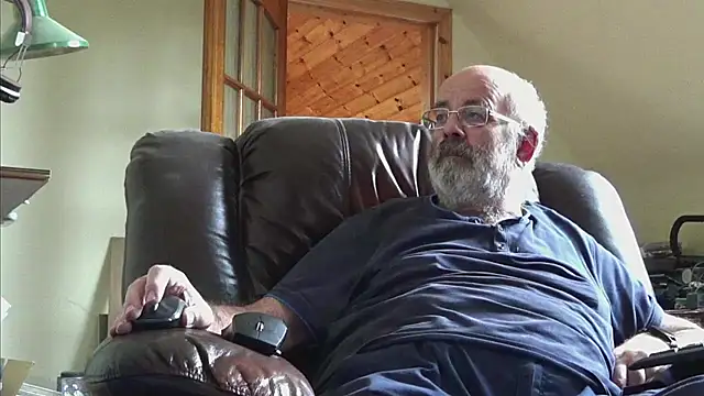 janzer13 online show from 10/17/25, 01:13