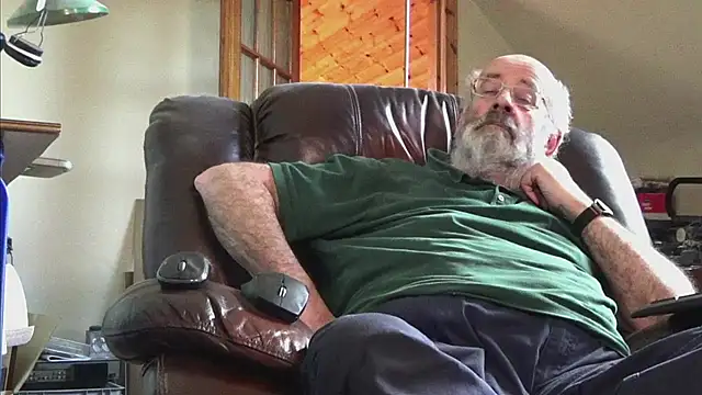 janzer13 online show from 11/29/25, 02:17