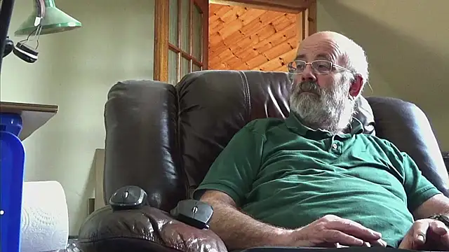 janzer13 online show from 10/23/25, 12:48